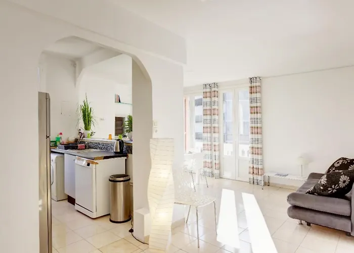 Appartements Cannes Apartment *