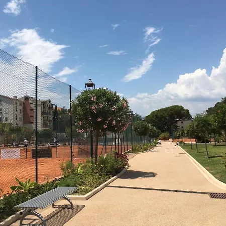 Apartament Appartements Cannes